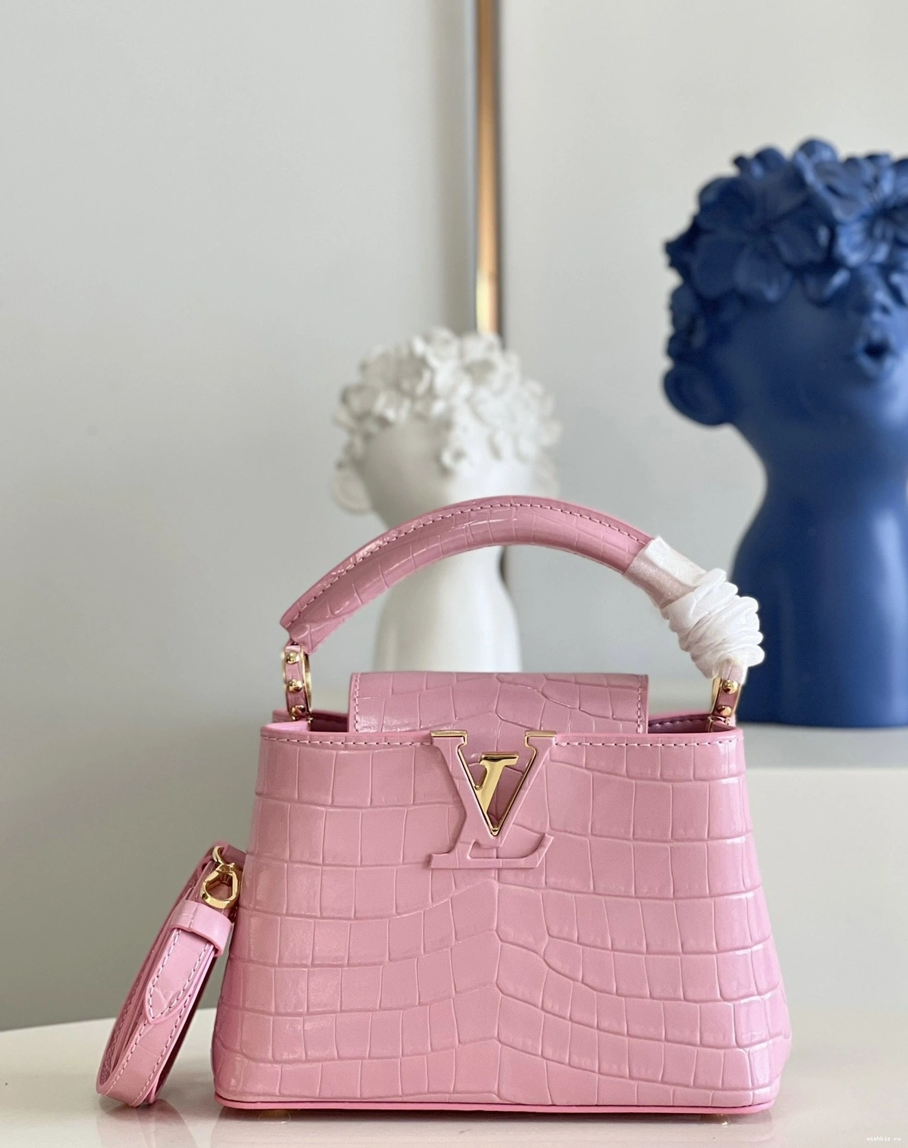 WIS VUITTON CAPUCINES LOUIS MINI 1211